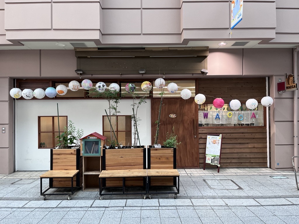 ランタンの飾り付けをしました